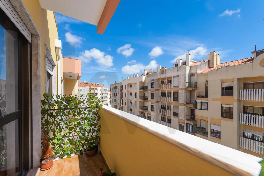 Apartamento T2 para Venda em Algueirão-Mem Martins Foto 26