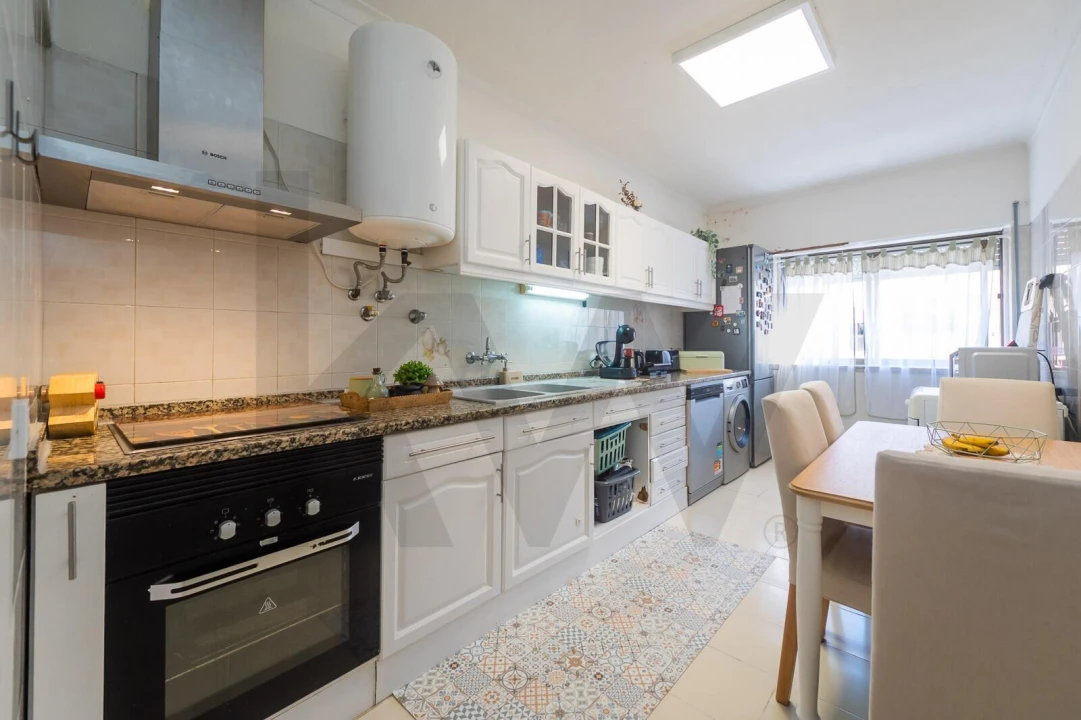 Apartamento T2 para Venda em Algueirão-Mem Martins Foto 8