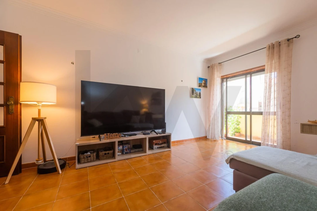 Apartamento T2 para Venda em Algueirão-Mem Martins Foto 9