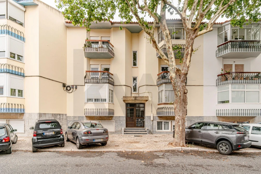 Apartamento T2 para Venda em Cascais e Estoril Foto 3