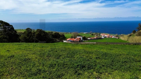 Terreno para Venda em Lomba da Maia