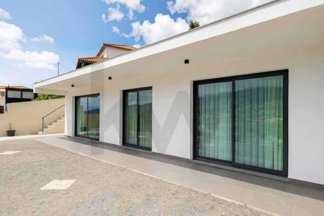 Moradia T2 para Venda em Santo Antonio Foto 4