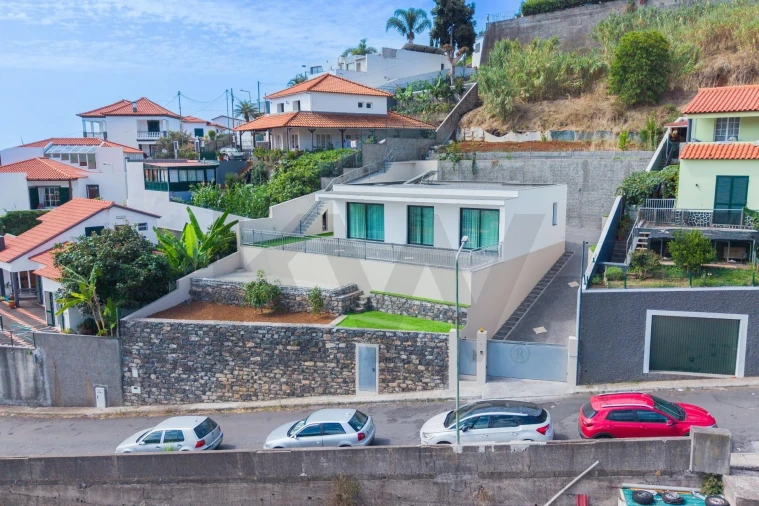Moradia T2 para Venda em Santo Antonio Foto 28