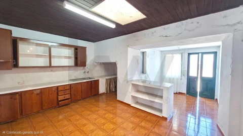 Moradia T3 para Venda em Achadinha