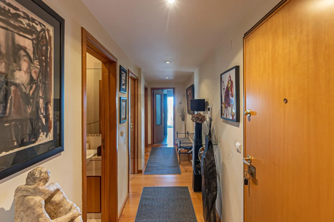 Apartamento T3 para Venda em Mafamude e Vilar do Paraíso Foto 12