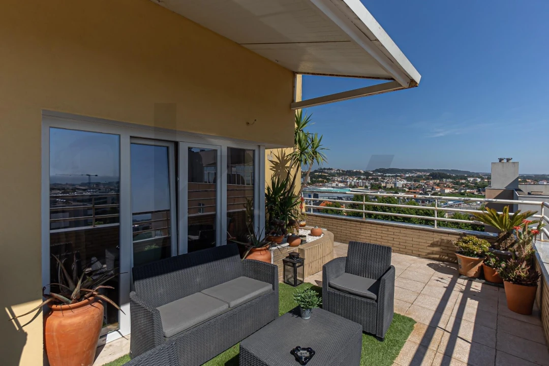 Apartamento T3 para Venda em Mafamude e Vilar do Paraíso Foto 29