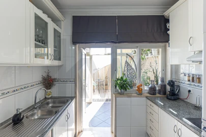 Apartamento T3 para Venda em Mafamude e Vilar do Paraíso