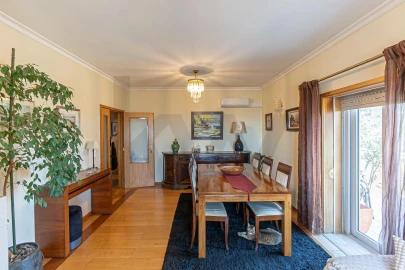 Apartamento T3 para Venda em Mafamude e Vilar do Paraíso
