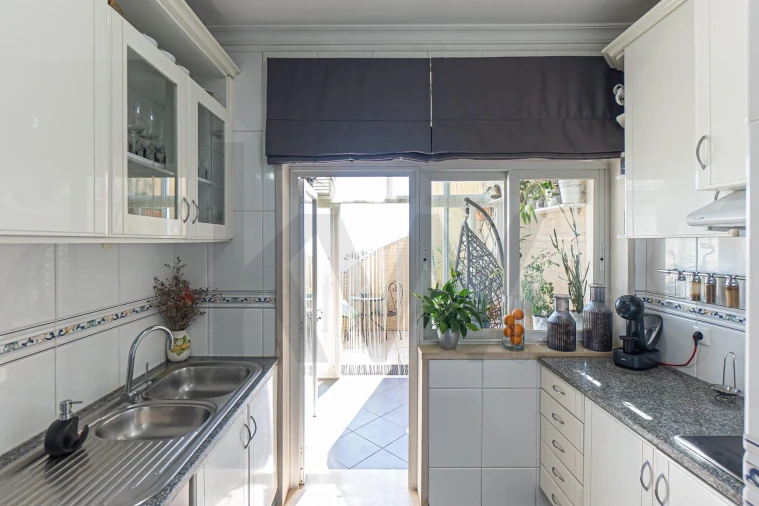 Apartamento T3 para Venda em Mafamude e Vilar do Paraíso Foto 8