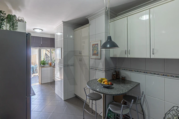 Apartamento T3 para Venda em Mafamude e Vilar do Paraíso Foto 6