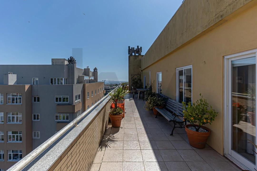 Apartamento T3 para Venda em Mafamude e Vilar do Paraíso Foto 31