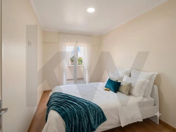 Apartamento T2 para Arrendamento em Carcavelos e Parede