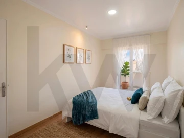 Apartamento T2 para Arrendamento em Carcavelos e Parede