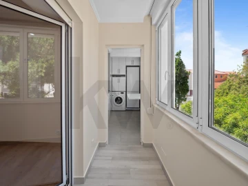 Apartamento T2 para Arrendamento em Carcavelos e Parede
