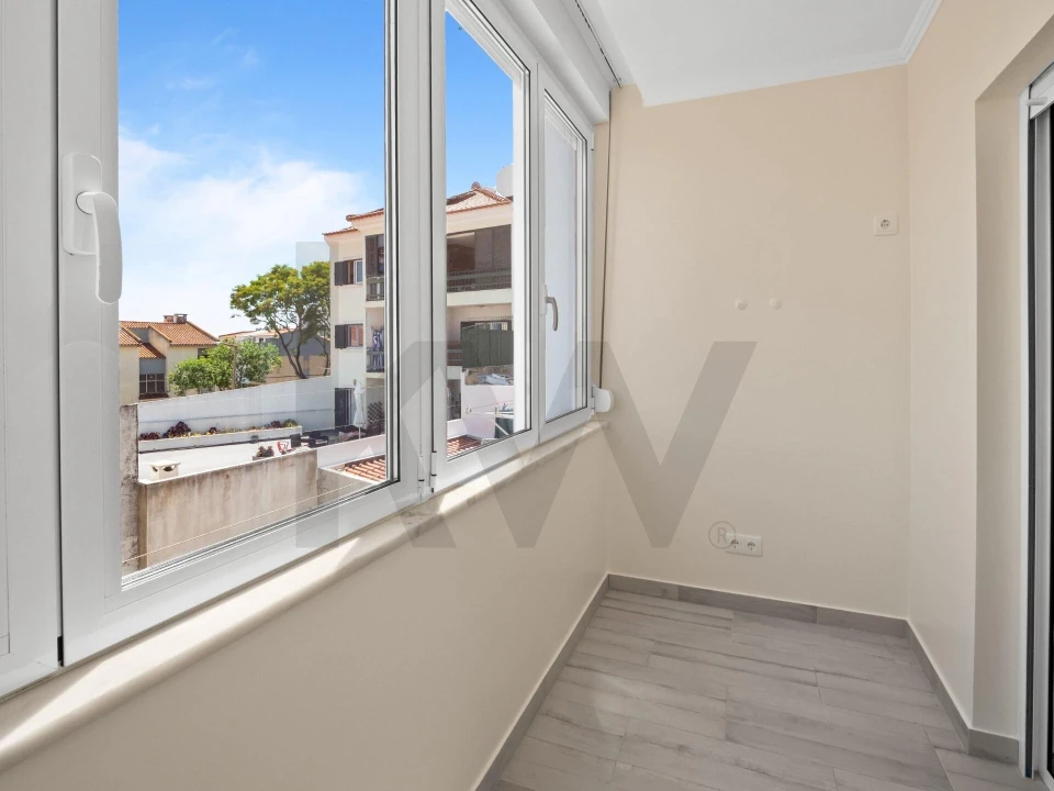 Apartamento T2 para Arrendamento em Carcavelos e Parede Foto 24