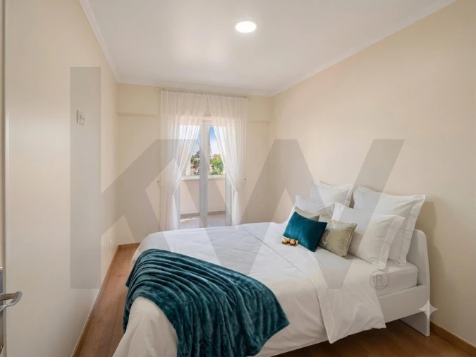 Apartamento T2 para Arrendamento em Carcavelos e Parede Foto 10