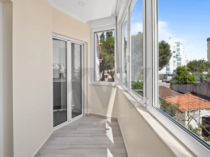 Apartamento T2 para Arrendamento em Carcavelos e Parede Foto 23