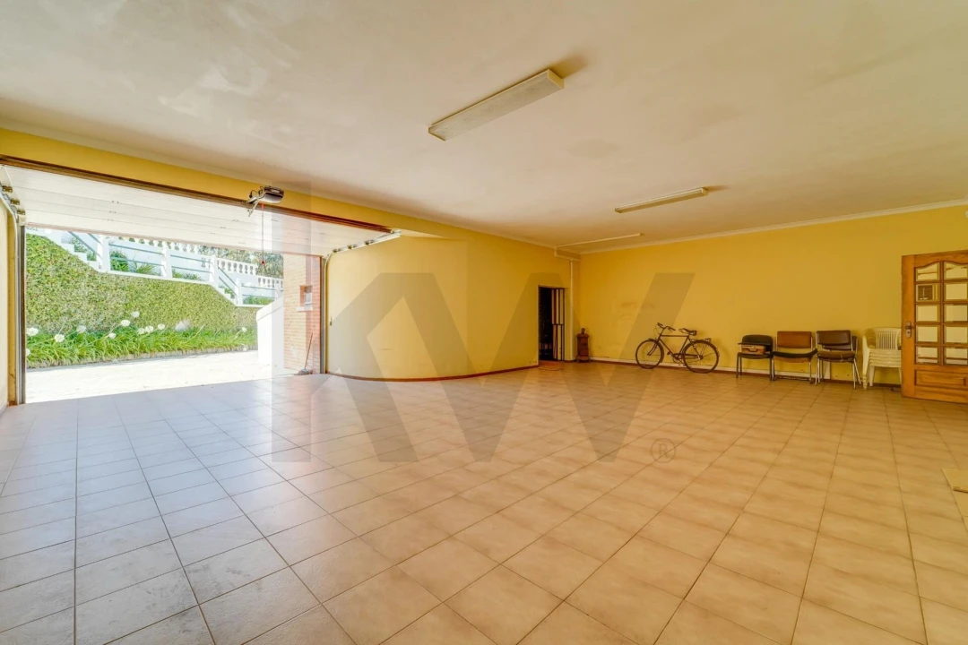 Moradia T7 para Venda em Recardães e Espinhel Foto 46