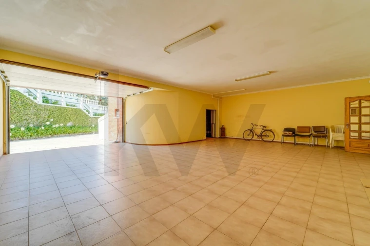 Moradia T7 para Venda em Recardães e Espinhel Foto 46