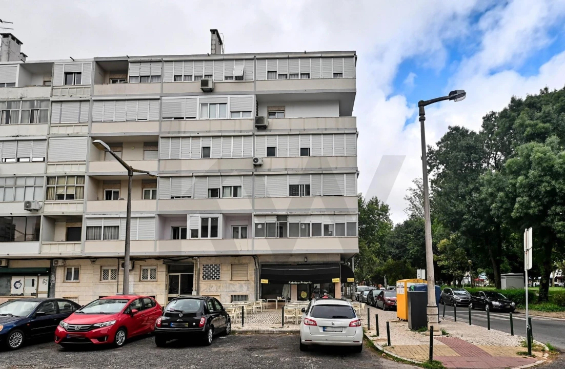 Apartamento T2 para Venda em Benfica Foto 1