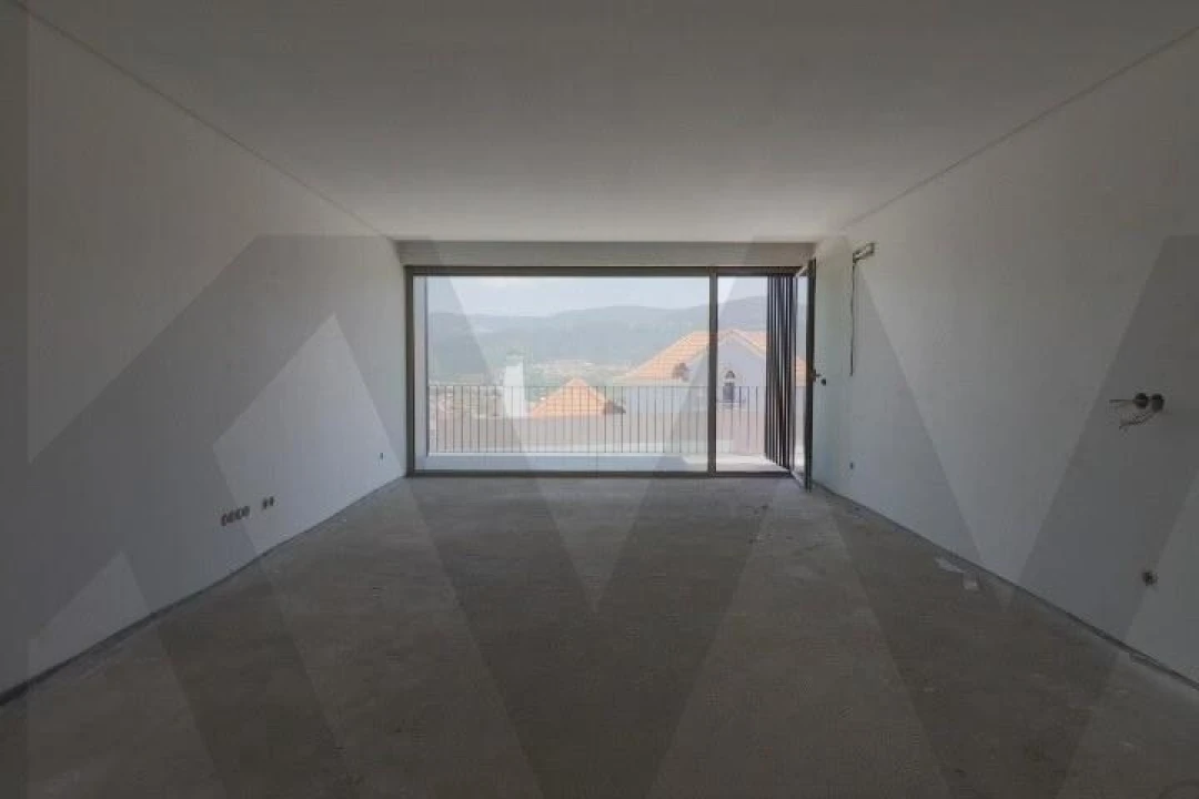 Moradia T3 para Venda em São Pedro de Castelões Foto 6