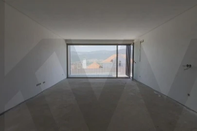 Moradia T3 para Venda em São Pedro de Castelões