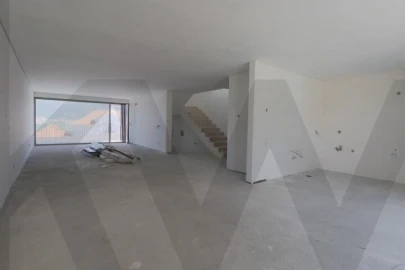 Moradia T3 para Venda em São Pedro de Castelões