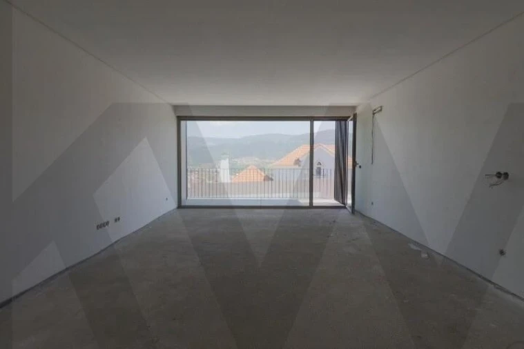 Moradia T3 para Venda em São Pedro de Castelões Foto 6
