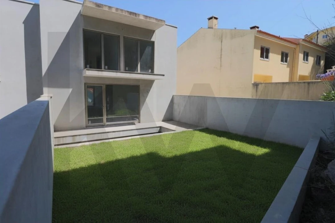 Moradia T3 para Venda em São Pedro de Castelões Foto 13