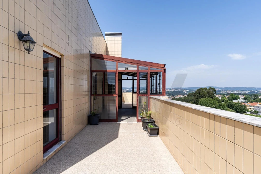 Apartamento T3 para Venda em Mafamude e Vilar do Paraíso Foto 9