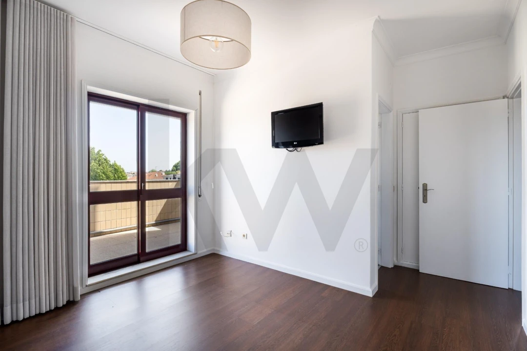 Apartamento T3 para Venda em Mafamude e Vilar do Paraíso Foto 19