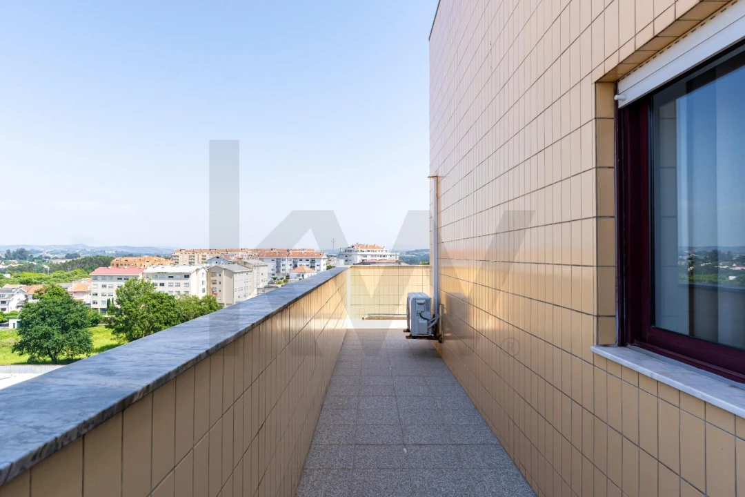 Apartamento T3 para Venda em Mafamude e Vilar do Paraíso Foto 7
