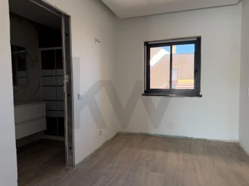 Prédio para Venda em Faro (Sé e São Pedro)