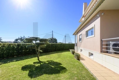 Moradia T3 para Venda em Agualva e Mira-Sintra