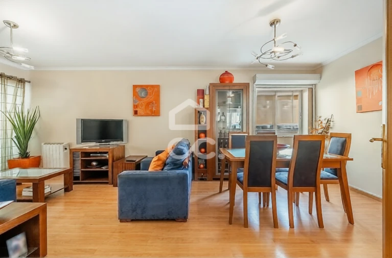 Apartamento T2 para Venda em Vila Nova de Famalicão e Calendário Foto 2