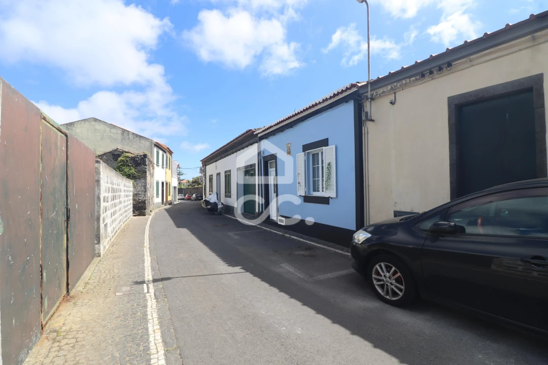 Moradia T3 para Venda em Ribeira Grande (Matriz) Foto 3