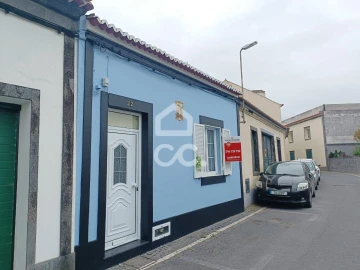 Moradia T3 para Venda em Ribeira Grande (Matriz)