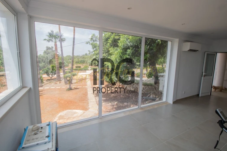 Moradia T4 para Venda em Santa Barbara de Nexe Foto 21