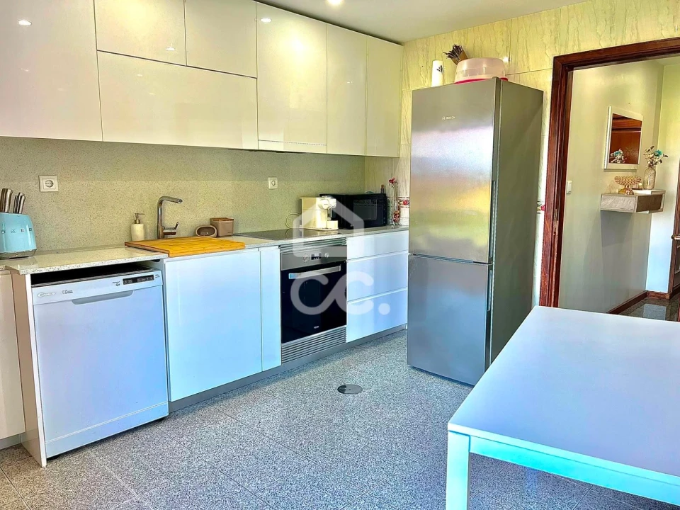 Apartamento T1 para Venda em Castêlo da Maia Foto 10
