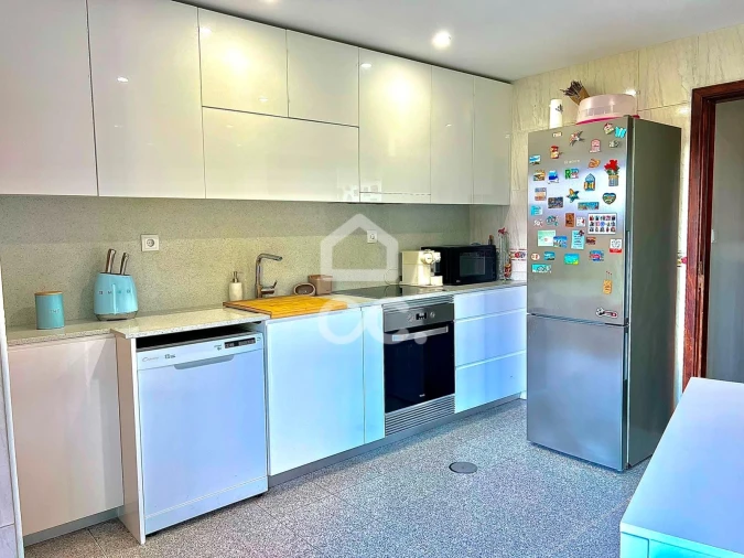 Apartamento T1 para Venda em Castêlo da Maia Foto 13