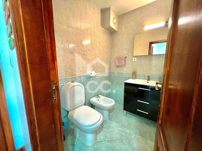 Apartamento T1 para Venda em Castêlo da Maia Foto 24