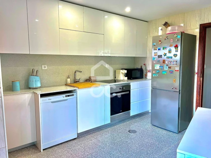 Apartamento T1 para Venda em Castêlo da Maia Foto 15