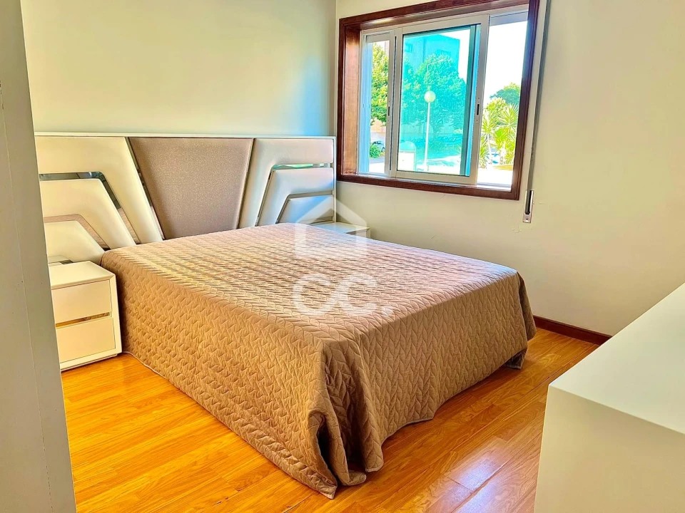 Apartamento T1 para Venda em Castêlo da Maia Foto 16