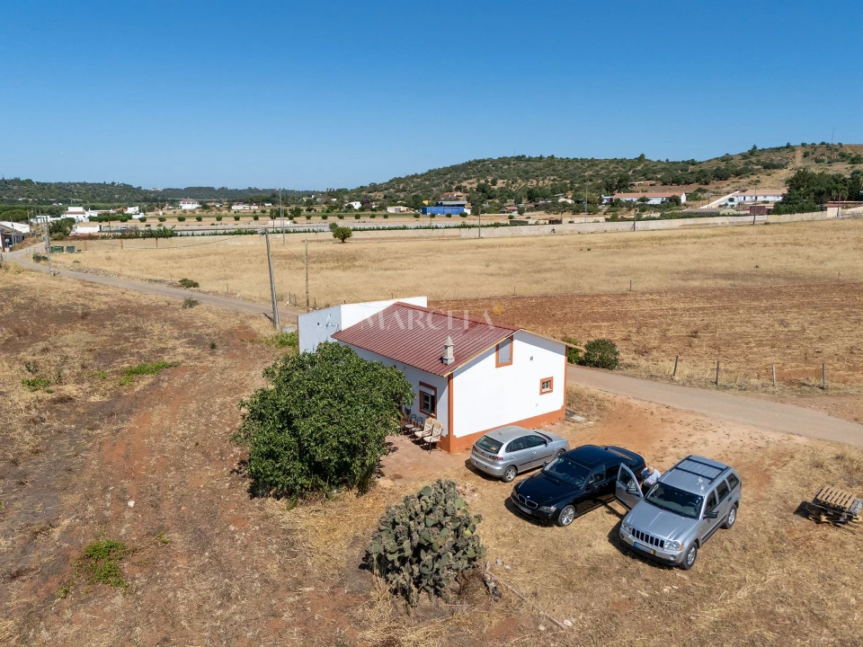 Moradia T1 para Venda em Odiaxere Foto 5
