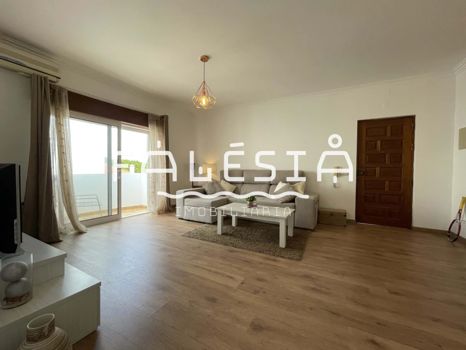Apartamento T2 para Venda em Albufeira e Olhos de Água Foto 2