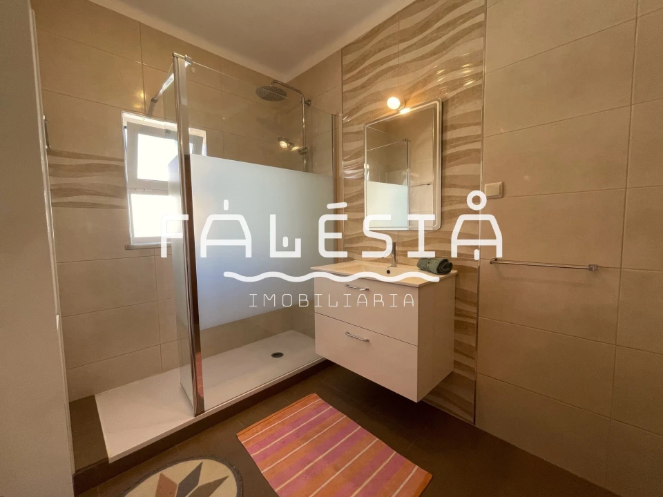 Apartamento T2 para Venda em Albufeira e Olhos de Água Foto 14