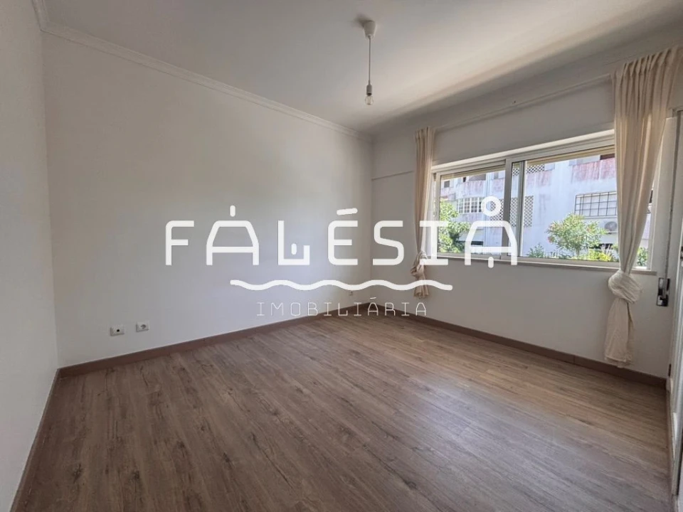 Apartamento T3 para Venda em Albufeira e Olhos de Água Foto 12
