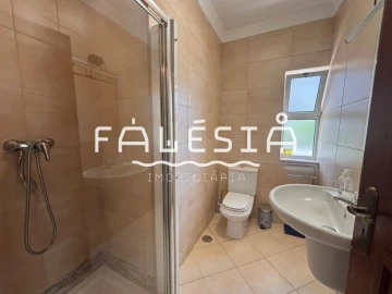 Apartamento T3 para Venda em Albufeira e Olhos de Água