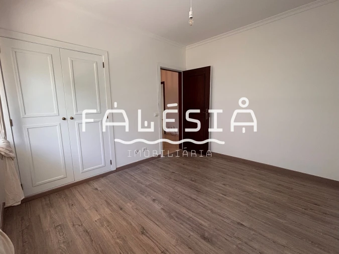 Apartamento T3 para Venda em Albufeira e Olhos de Água Foto 14