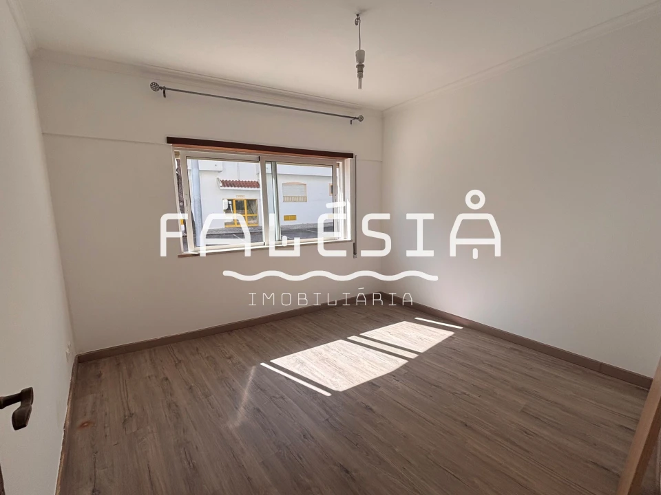 Apartamento T3 para Venda em Albufeira e Olhos de Água Foto 16